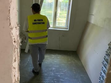 Before - Initial state of the room