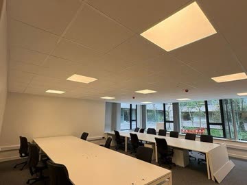 Meeting room - suspended ceiling and plasterboard walls